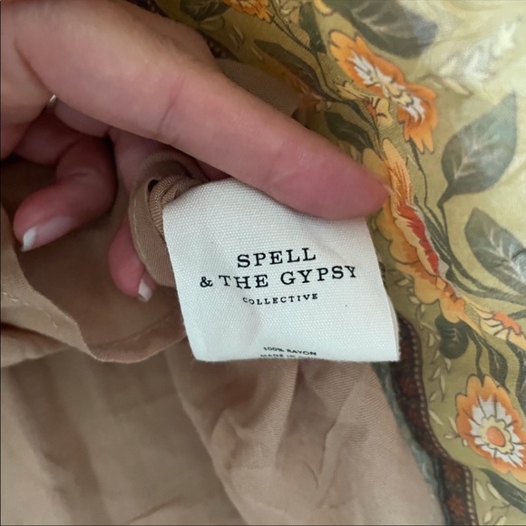 Seashell Blouse - Sand - Picture 7 of 7